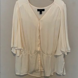 Cute button down blouse!!